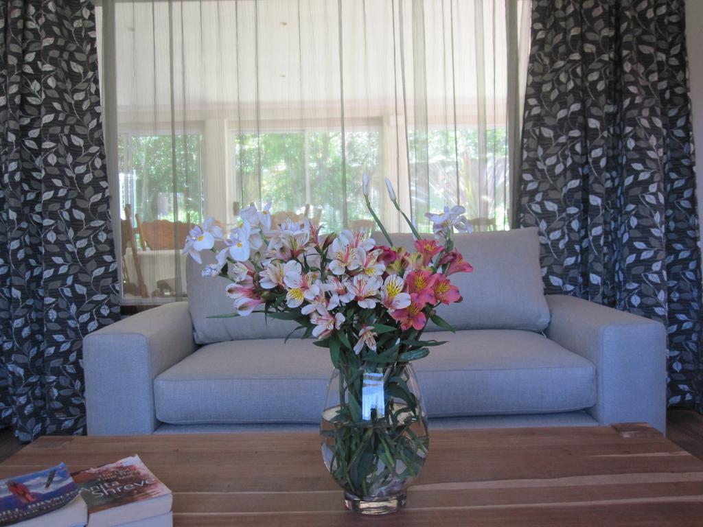 The Pecan Tree Guesthouse Sandton Exterior foto